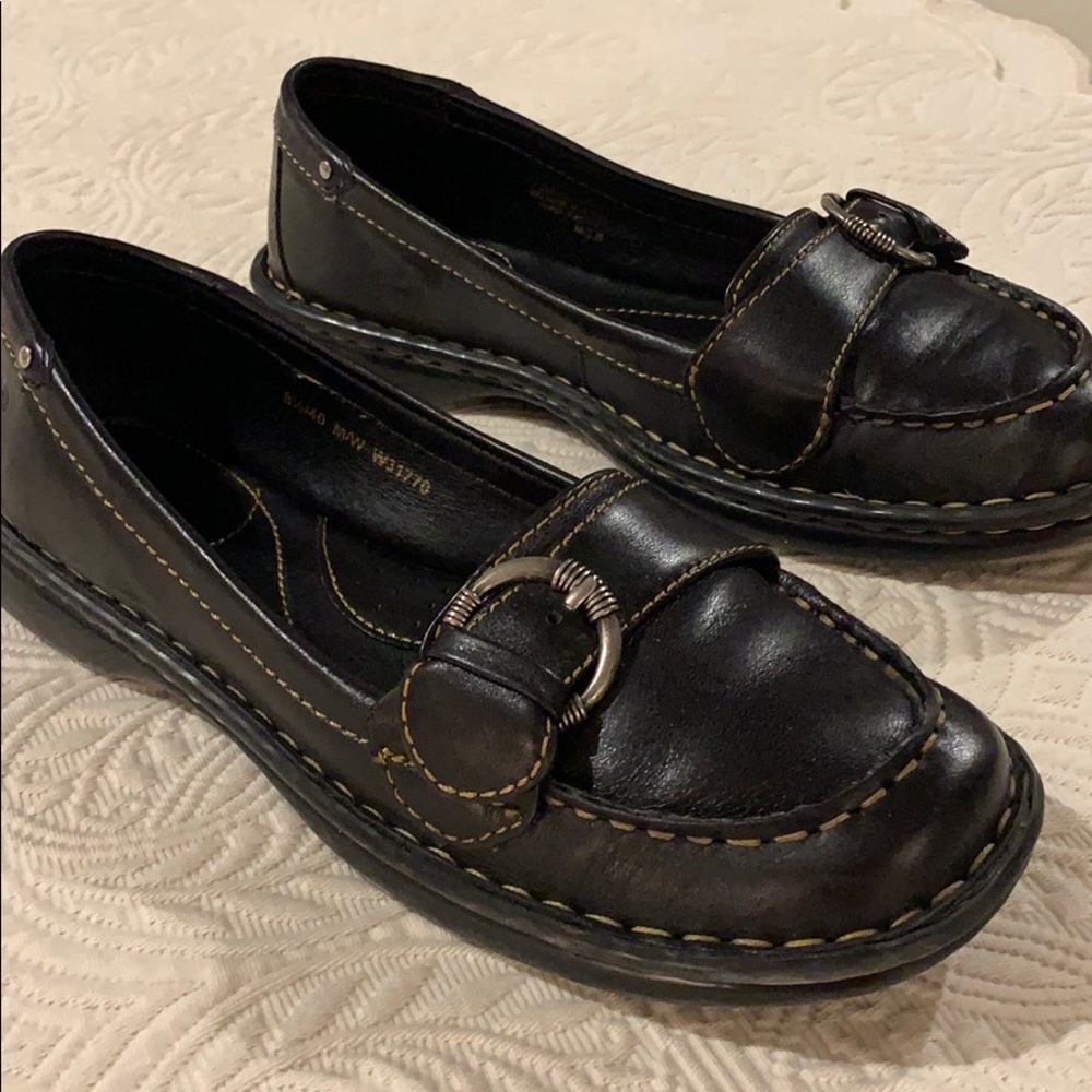 Born black leather loafer